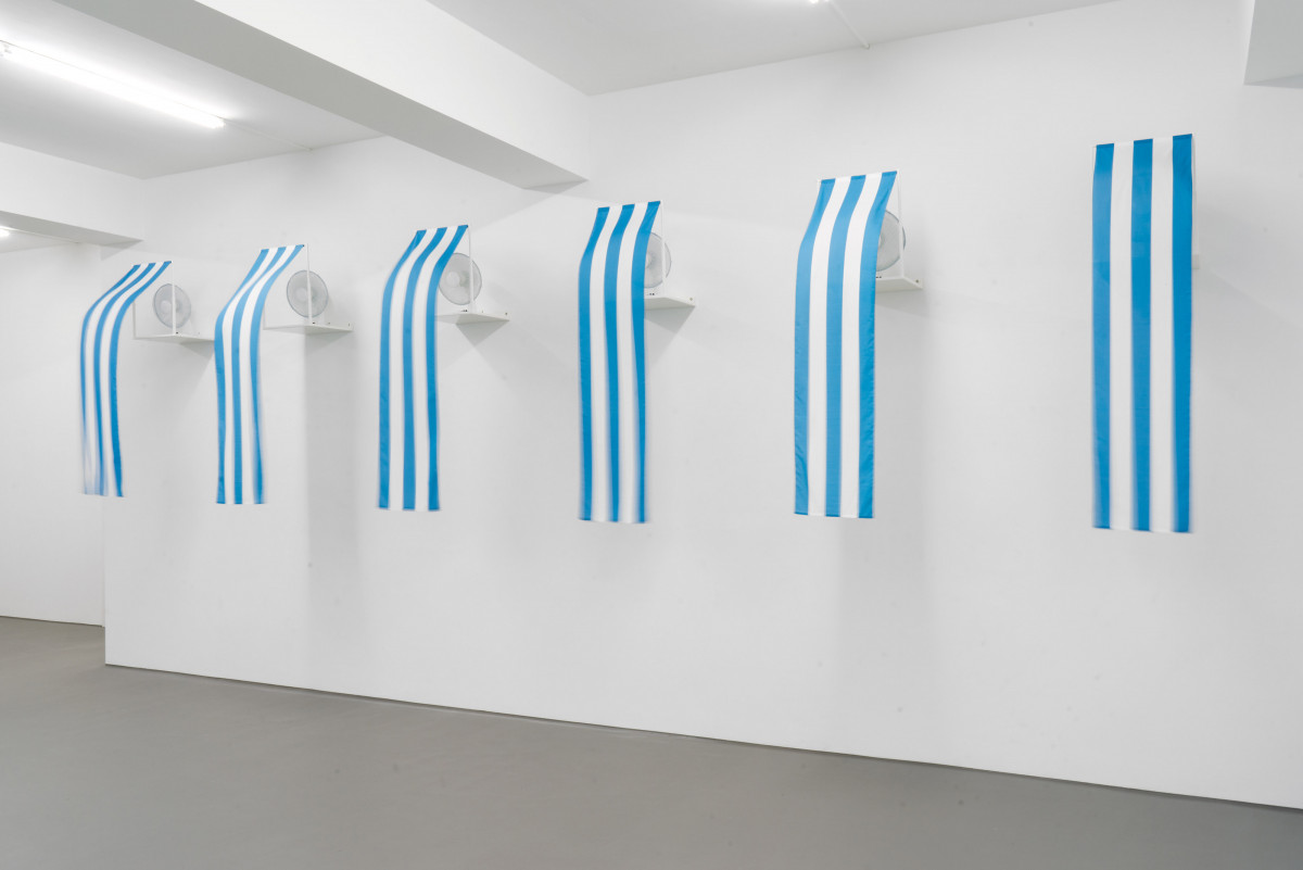 Daniel Buren, ‘Westwind - travail situé’, 2010, Fabric, steel, fans, clips (fabric with blue and white stripes)